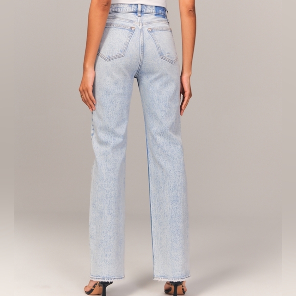 NWT Abercrombie & Fitch 90s Relaxed High Rise Jeans with Criss Cross Waistband - Picture 7 of 11